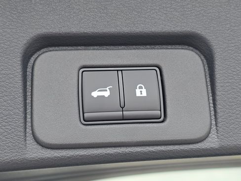 New 2026 Nissan Rogue Platinum image 25