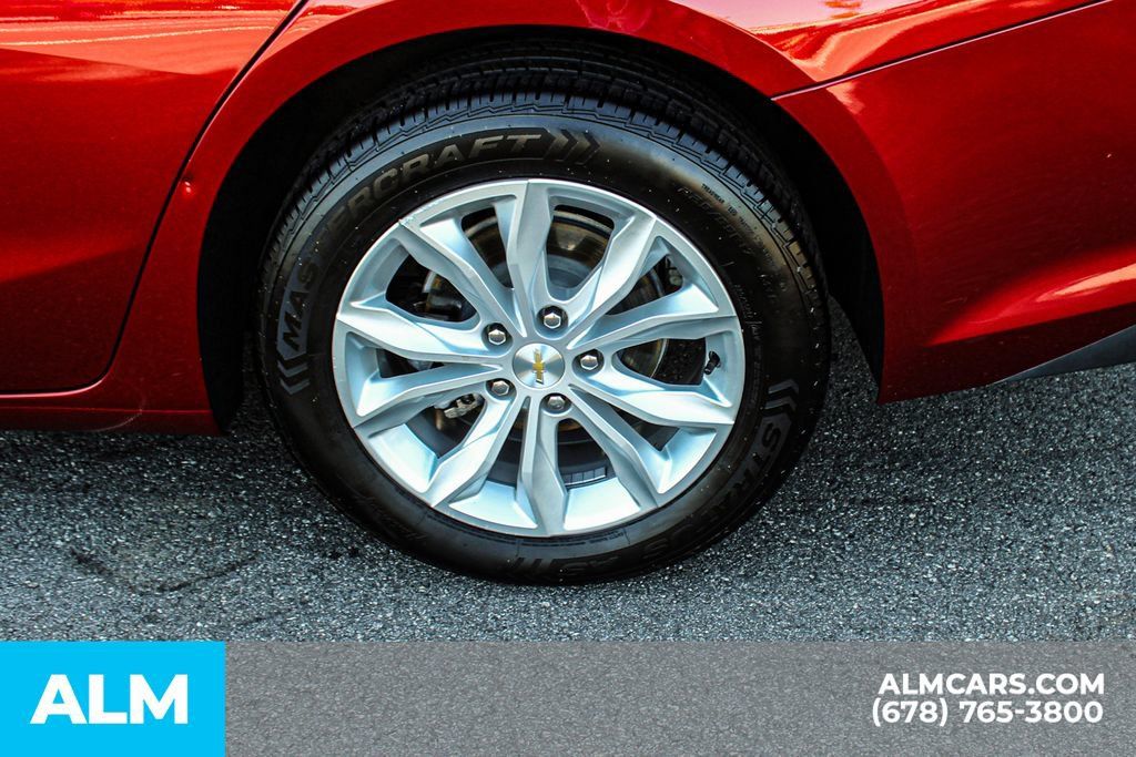 Used 2025 Chevrolet Malibu LT FWD image 15