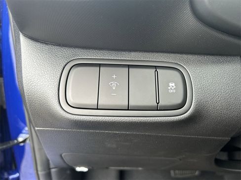 New 2025 Hyundai Venue Limited image 25