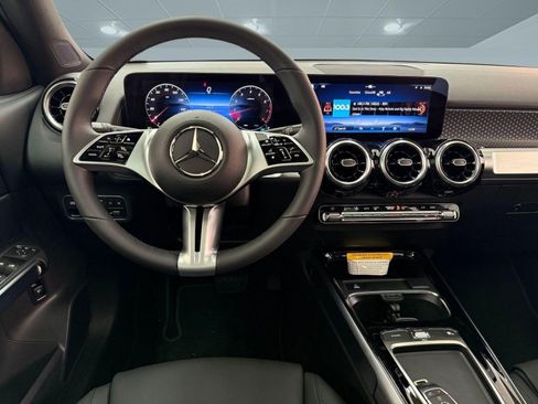 New 2026 Mercedes-Benz GLB 250 image 25