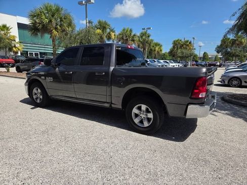 Used 2021 RAM 1500 Classic SLT RWD image 10