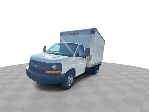 Used 2012 Chevrolet Express 3500 image 4