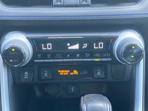 Used 2020 Toyota RAV4 XSE w/ XSE Grade Weather Package AWD/4WD image 29