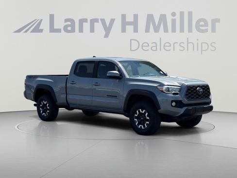 Used 2021 Toyota Tacoma TRD Off-Road w/ Technology Package AWD/4WD image 8