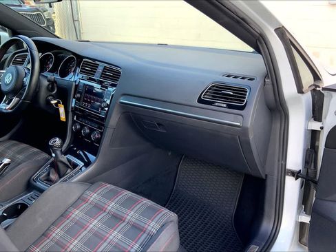 Used 2019 Volkswagen GTI S FWD image 23