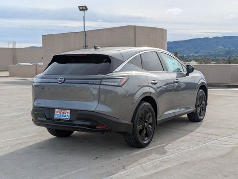 New 2026 Nissan Murano SV image 5