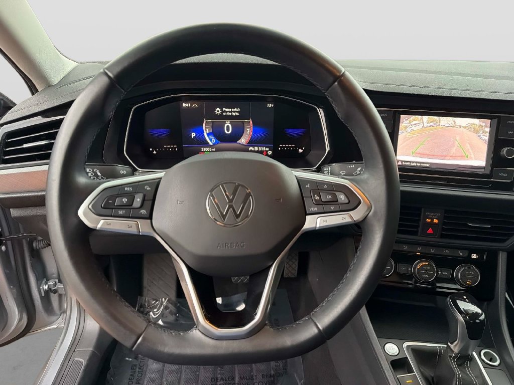 Used 2024 Volkswagen Jetta SE FWD image 23