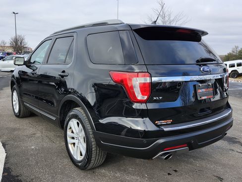 Used 2018 Ford Explorer XLT w/ Equipment Group 201A image 14