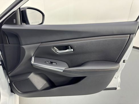 Used 2023 Nissan Sentra SR w/ Midnight Edition Package image 35