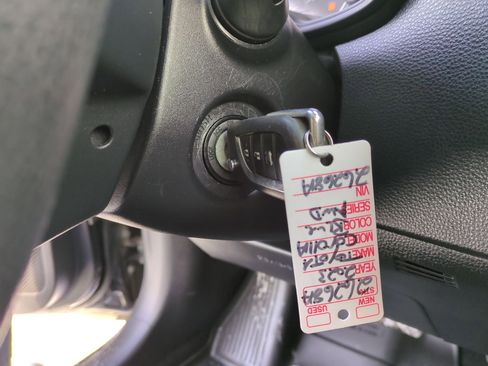 Used 2023 Toyota Corolla LE image 16