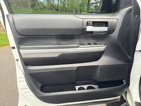 Used 2016 Toyota Tundra SR5 w/ TRD Off Road Package image 22