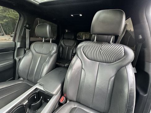 Used 2023 Hyundai Palisade Calligraphy FWD image 8