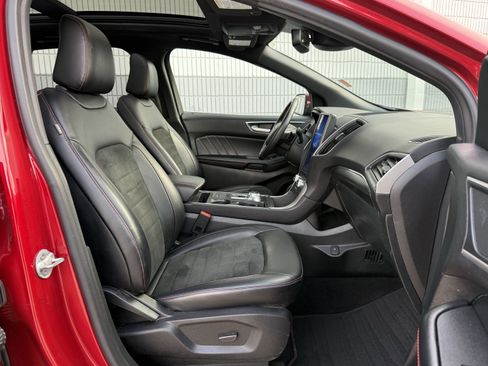 Used 2023 Ford Edge ST-Line w/ Class II Trailer Tow Package image 5