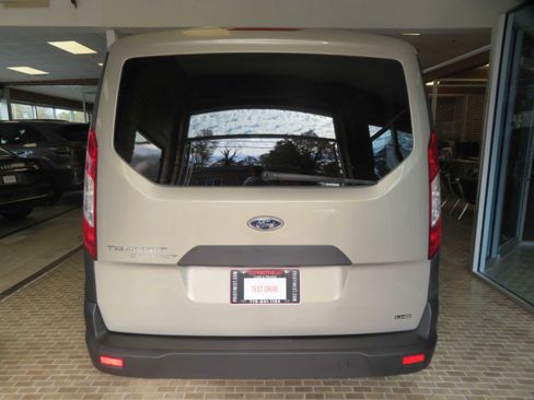 Used 2016 Ford Transit Connect XL image 5