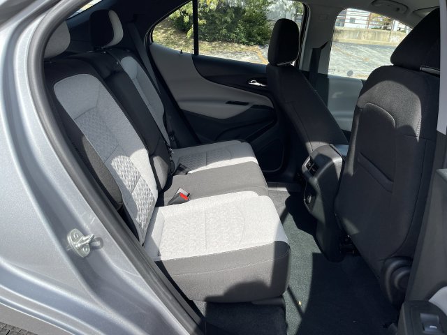 Used 2023 Chevrolet Equinox LS w/ LPO, Floor Liner Package FWD image 15