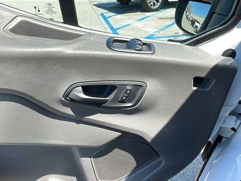 Used 2025 Ford Transit 350 XLT RWD image 26