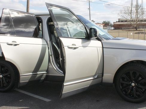 Used 2014 Land Rover Range Rover HSE AWD/4WD image 9