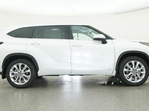 New 2026 Toyota Highlander Limited AWD/4WD image 27