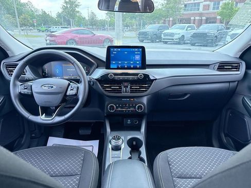 Used 2023 Ford Escape Active AWD/4WD image 18