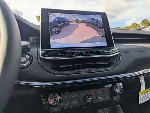 New 2026 Jeep Compass Latitude image 20