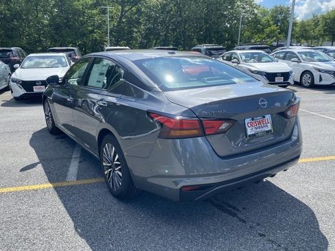 New 2025 Nissan Altima 2.5 SV image 5