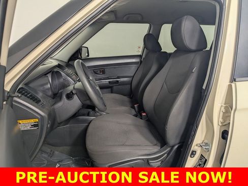 Used 2012 Kia Soul FWD image 12