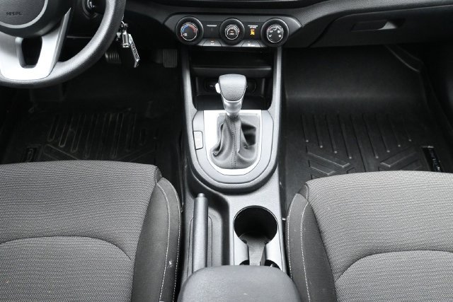 Used 2024 Kia Forte LXS FWD image 22