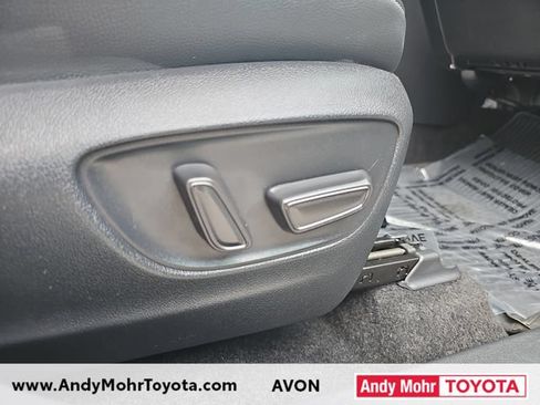 Used 2023 Toyota Highlander XSE AWD/4WD image 39