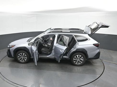 Used 2023 Subaru Outback Premium AWD/4WD image 51