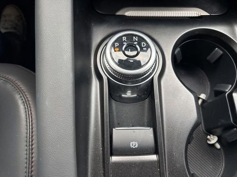 Used 2025 Ford Explorer Active w/ Active Comfort Package image 31