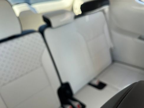 Used 2026 GMC Acadia Denali w/ Super Cruise Package image 30