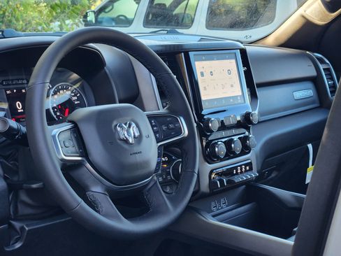 New 2026 RAM 1500 Big Horn AWD/4WD image 25