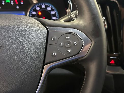 Used 2023 Chevrolet Traverse LT AWD/4WD image 39