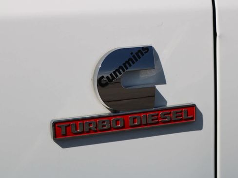 Used 2024 RAM 2500 Big Horn AWD/4WD image 9