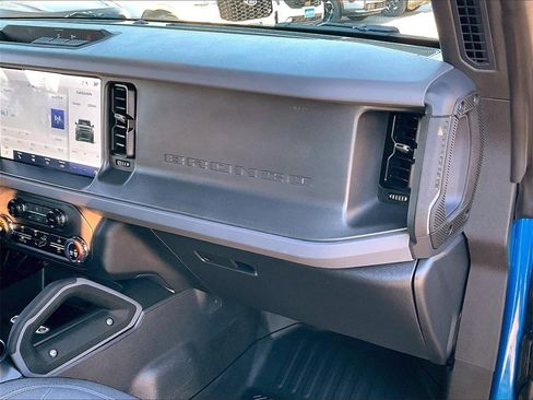 Used 2024 Ford Bronco Big Bend image 12
