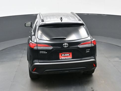 Used 2025 Toyota Corolla Cross XLE AWD/4WD image 40