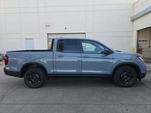 Certified 2025 Honda Ridgeline TrailSport+ image 9