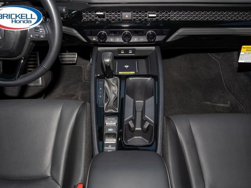 Used 2025 Honda Accord Sport image 27