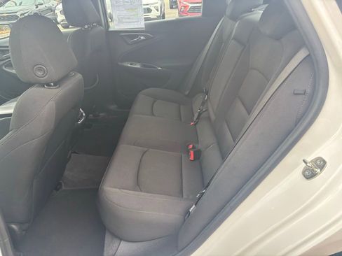 Used 2024 Chevrolet Malibu LT image 11