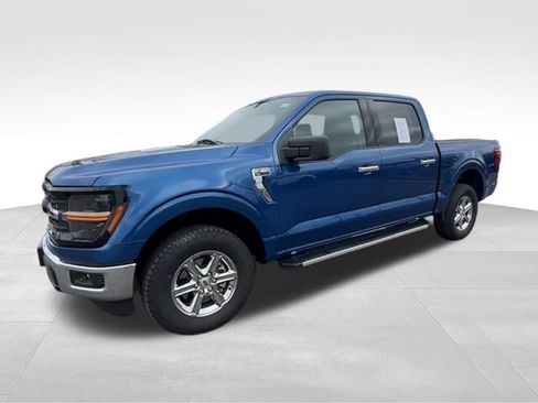 Used 2025 Ford F150 XLT w/ Equipment Group 301A Standard AWD/4WD image 4