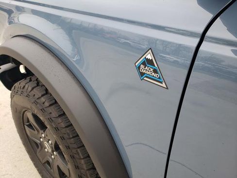 Used 2024 Ford Bronco Black Diamond image 10