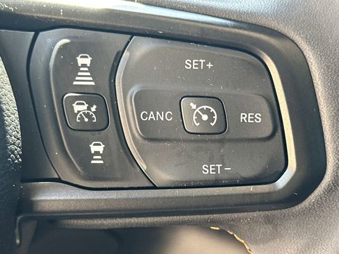 Used 2024 Jeep Wrangler Unlimited Sport AWD/4WD image 7