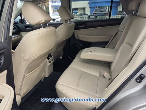 Used 2016 Subaru Outback 2.5i Limited image 10