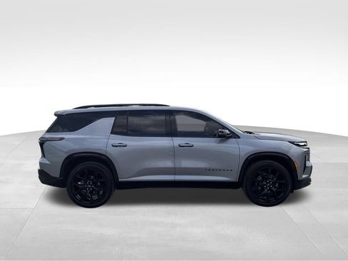 Used 2024 Chevrolet Traverse RS AWD/4WD image 24