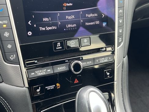 Used 2017 INFINITI Q50 Red Sport 400 AWD/4WD image 19