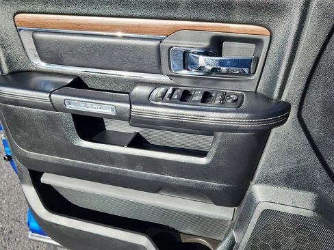 Used 2015 RAM 2500 Laramie w/ Convenience Group image 7