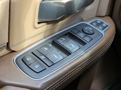 Used 2023 RAM 3500 Limited image 32