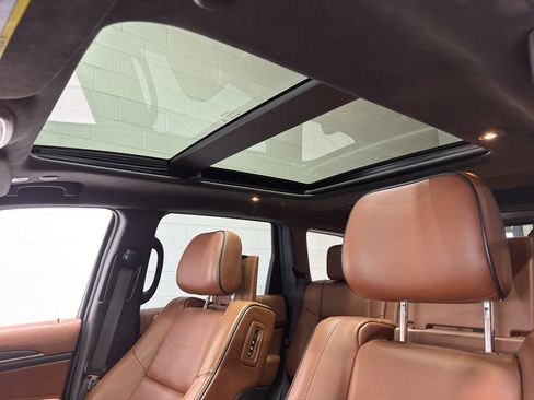 Used 2020 Jeep Grand Cherokee Summit image 41