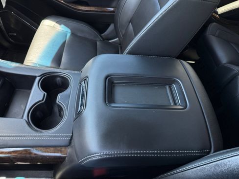 Used 2020 Chevrolet Tahoe LT w/ LT Midnight Edition RWD image 14