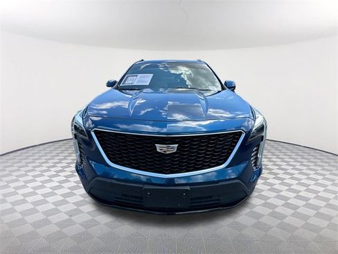 Used 2019 Cadillac XT4 Sport image 2